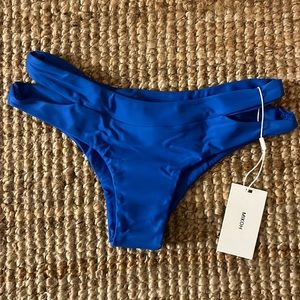 MIKOH Puka Puka Cutout detail bottom in Iris NWT